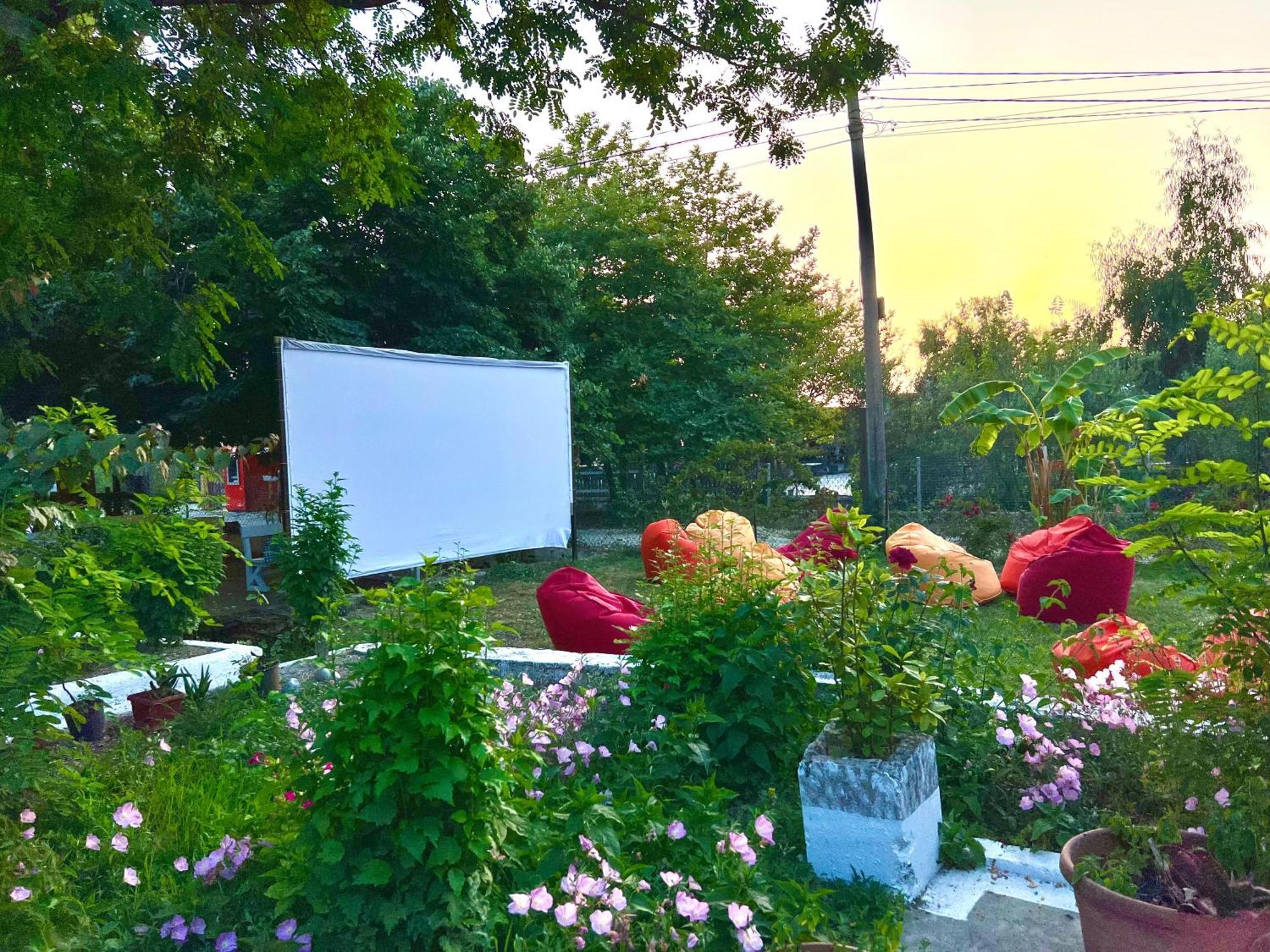 Garden Villa Naza Piqeras Екстер'єр фото
